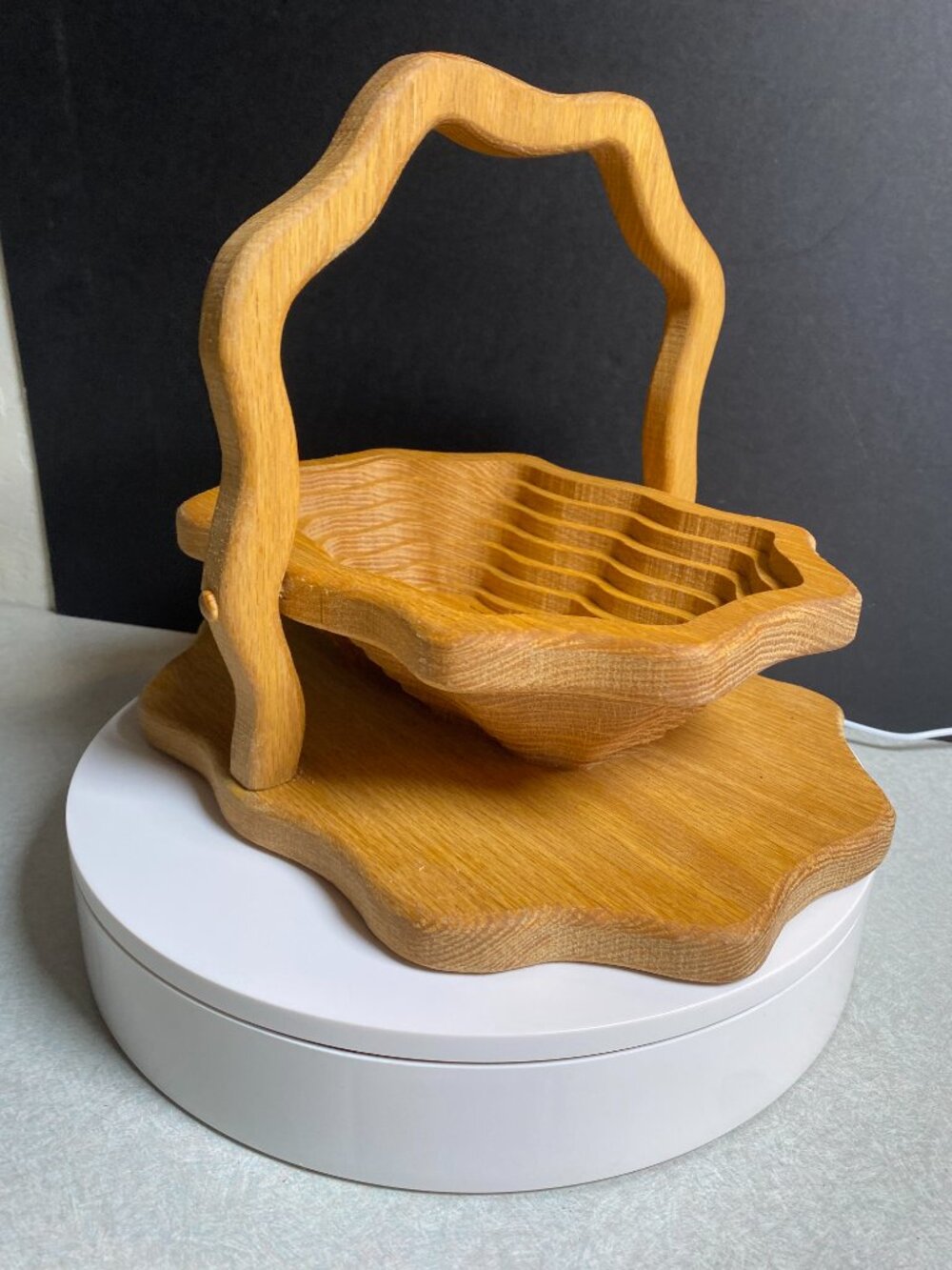 Handcrafted Wood Collapsible Basket Bowl – Sculptural Bentwood Handle, Folk Art